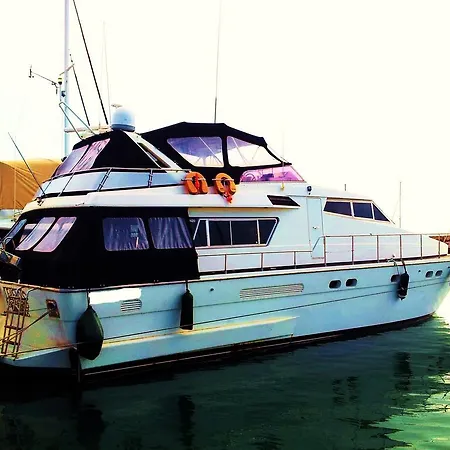 보트호텔 My Angelisa The Yacht 리스본