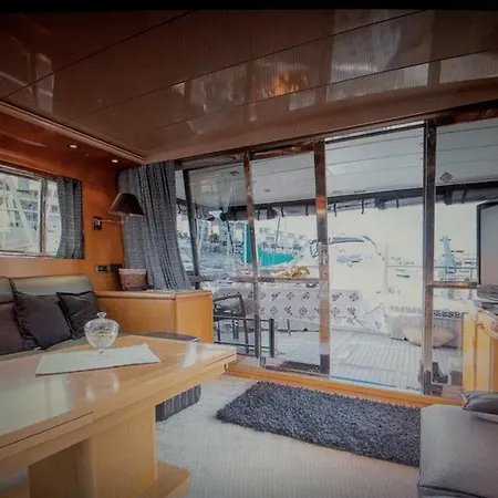 보트호텔 My Angelisa The Yacht