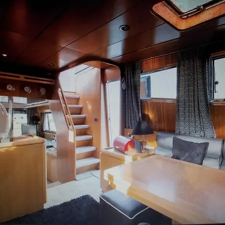 보트호텔 My Angelisa The Yacht *